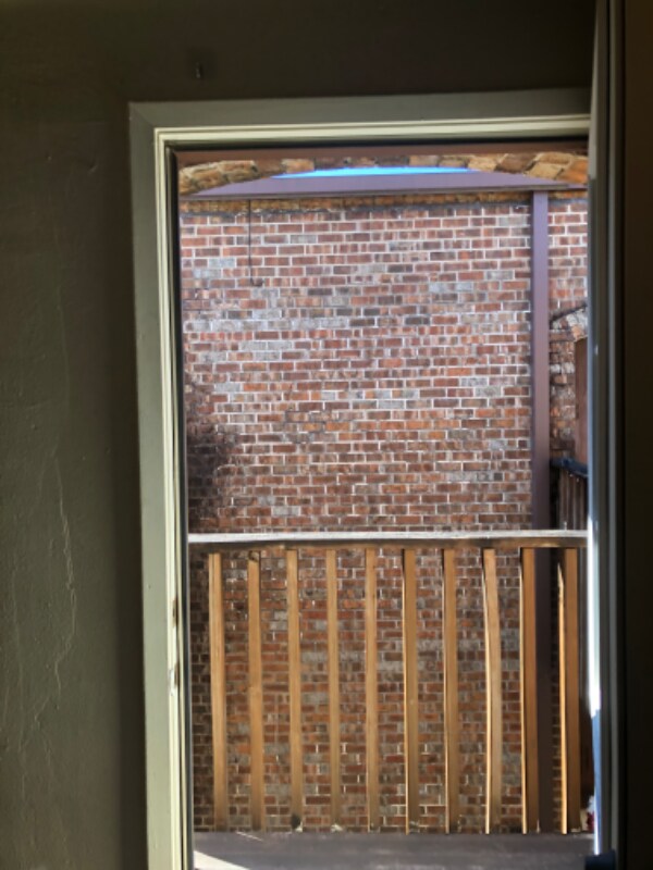 Foto del edificio - 208 E Starr Ave