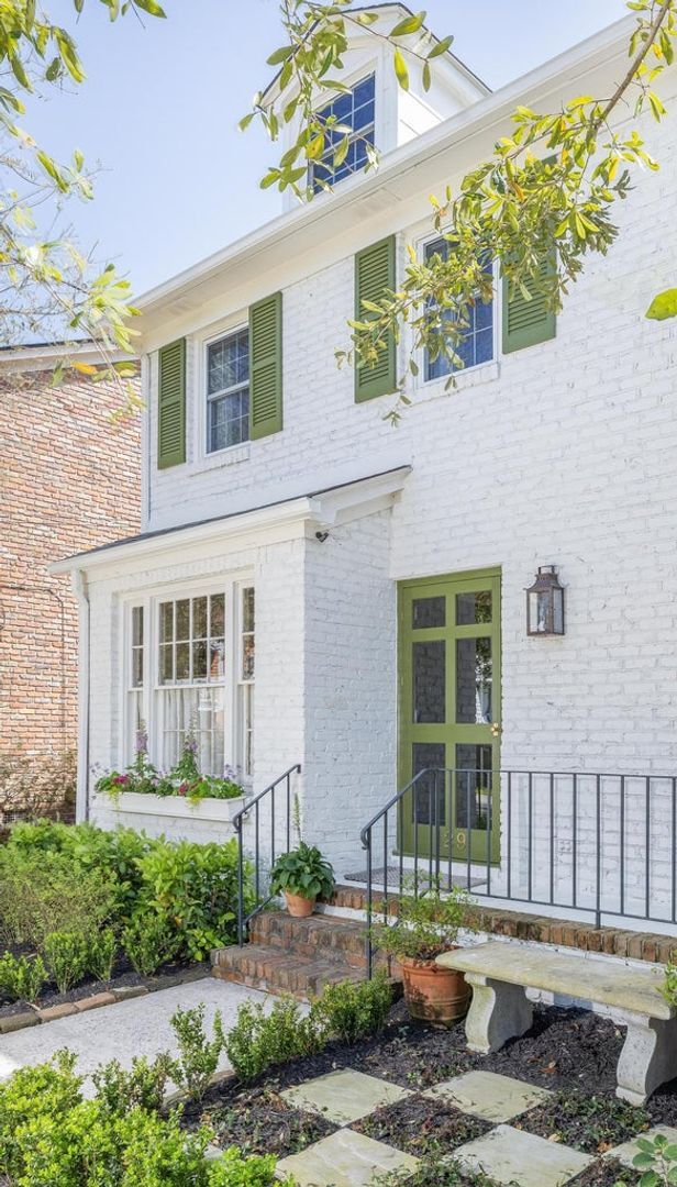 Building Photo - 2 Bedroom 2.5 Bath Townhouse in Harleston ...