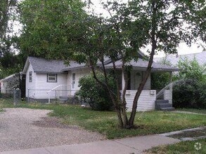Building Photo - 337 Miles Ave