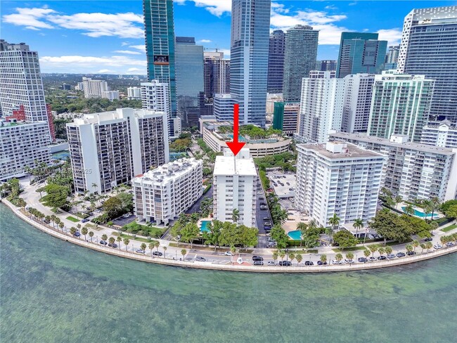 Foto del edificio - 1430 Brickell Bay Dr