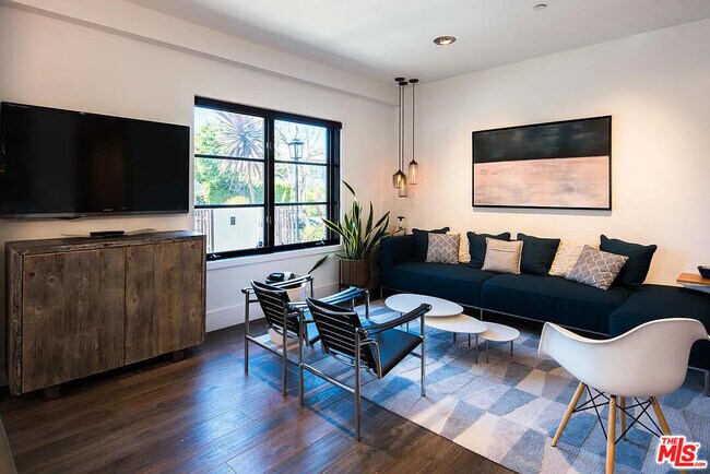 Foto del edificio - 718 Croft Ave
