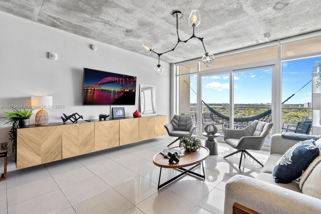 Foto principal - 3250 NE 1st Ave