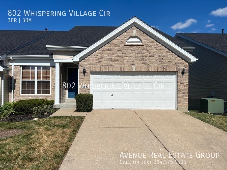 802 Whispering Village Cir, Ballwin, MO 63021 House Rental in Ballwin