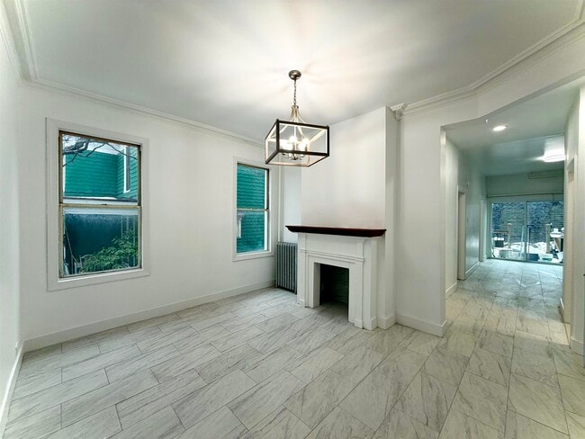 Foto del edificio - 116 Grace St