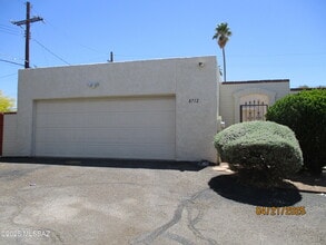 Building Photo - 8712 E Terrace Pl