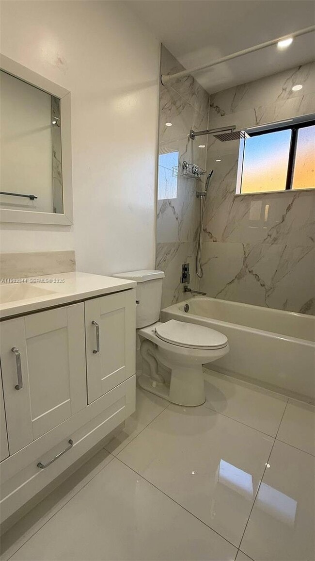 Foto del edificio - 17010 SW 93rd Ave