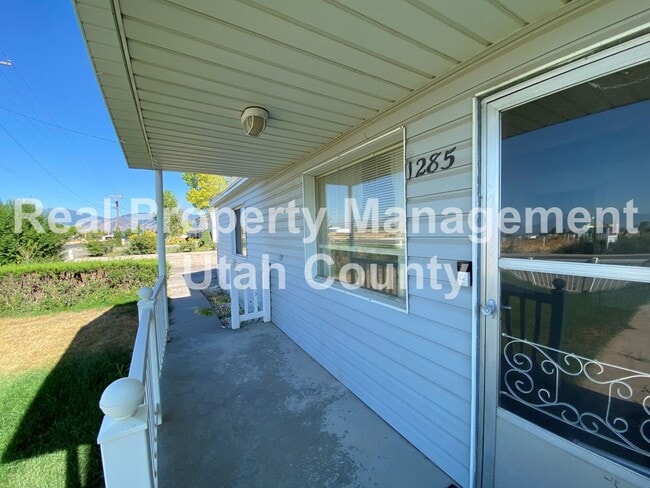 Building Photo - 1285 W Utah Ave
