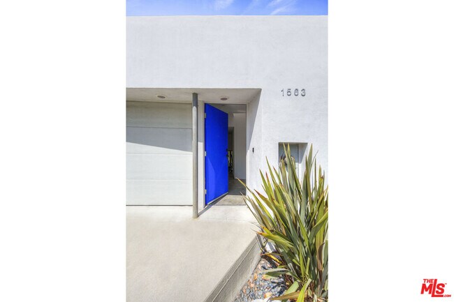 Building Photo - 1563 Silverwood Terrace