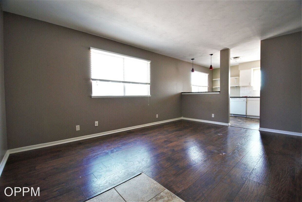 Foto principal - 5011-5015 Poppleton Ave