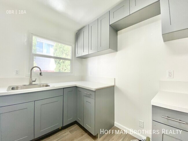 Foto del edificio - 1519 Laurel Ave