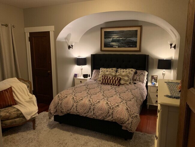 bedroom 1 - 36 Burnett St
