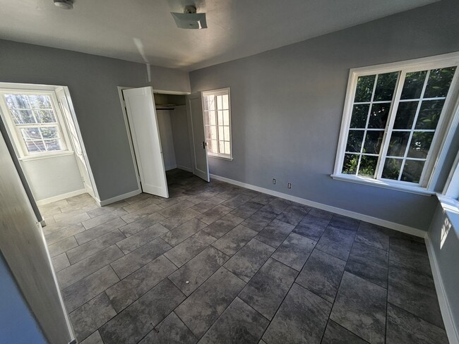 Main room/sleeping area. - 2561 Olive St
