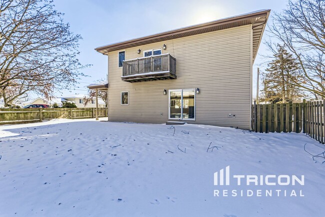 Building Photo - 1141 McCarthy Rd