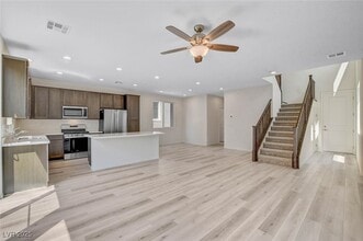 Building Photo - 8929 Pebble Sand St