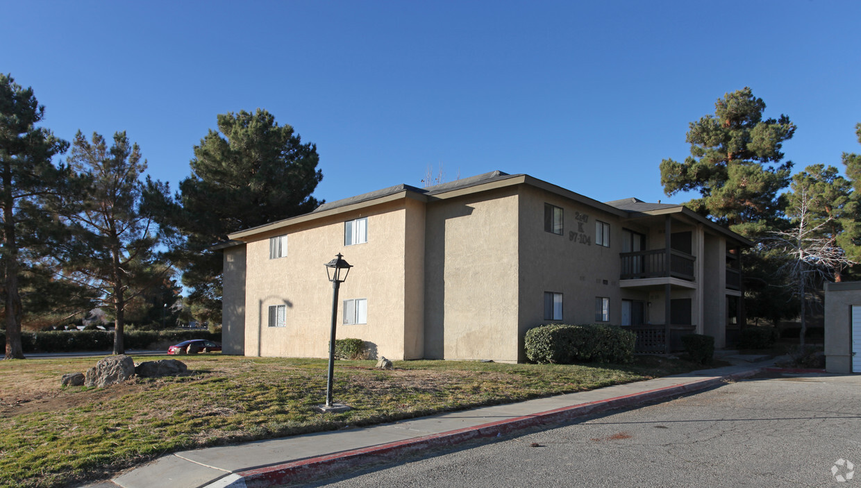 Primary Photo - Cedar Ridge Apartments