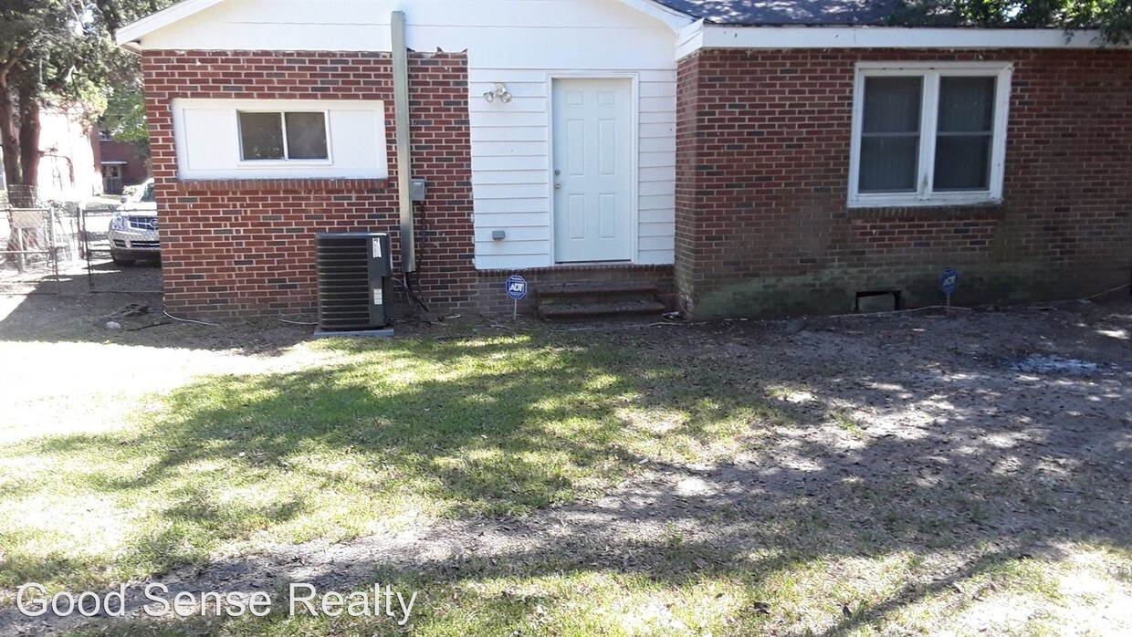 Foto del edificio - 3 br, 1 bath House - 1933 Olive Road