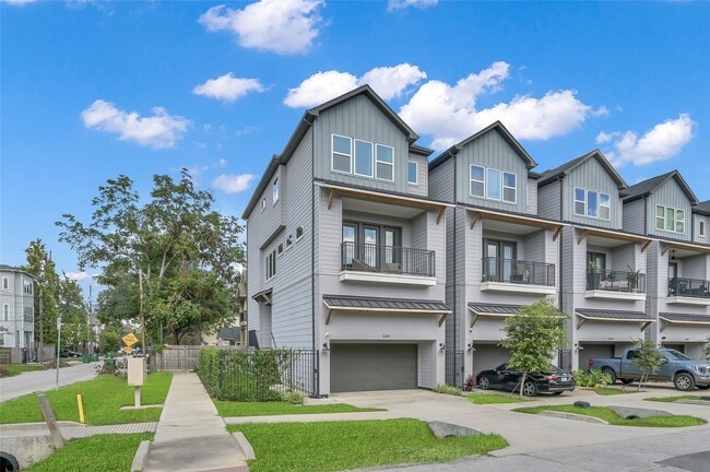 Building Photo - 2103 Bevis St