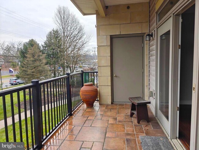 Foto del edificio - 206 Carson Terrace