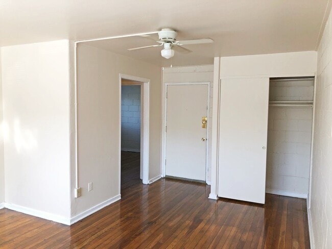 Interior Photo - Maple Court