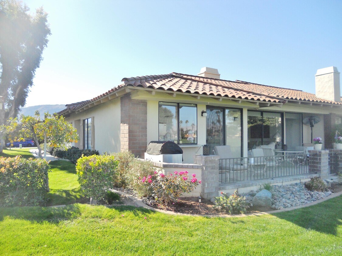 350 S Sierra Madre, Palm Desert, CA 92260 Condo for Rent in Palm