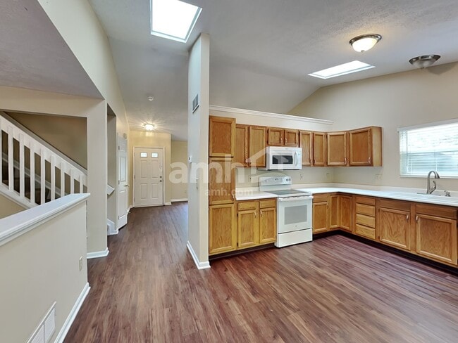 Building Photo - 277 Terwillegers Run