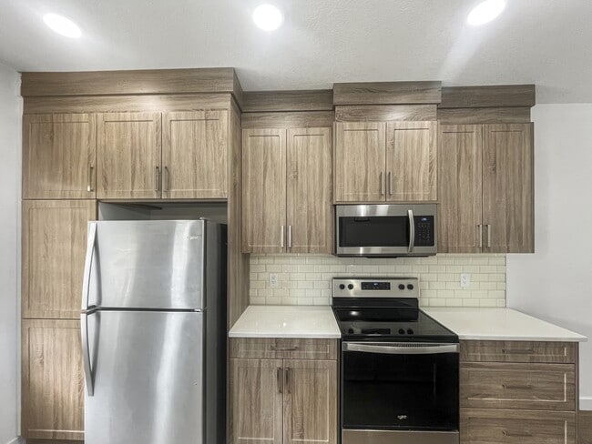 Building Photo - 9473 Colak Ln SW