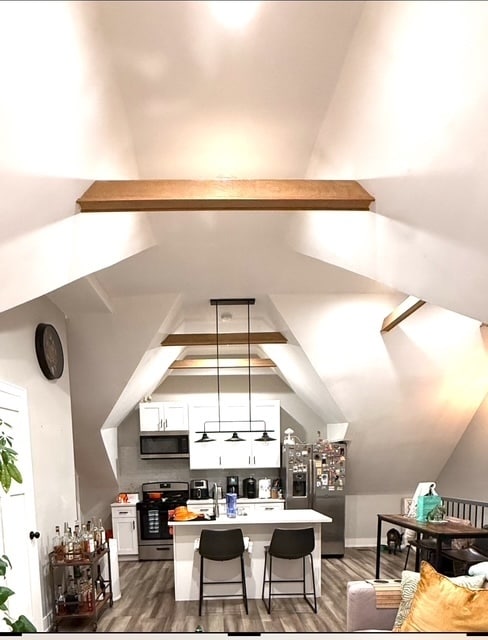 Foto del edificio - 2115 W Barry Ave