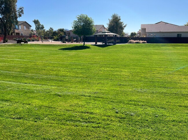 Foto del edificio - 6646 S 57th Ave