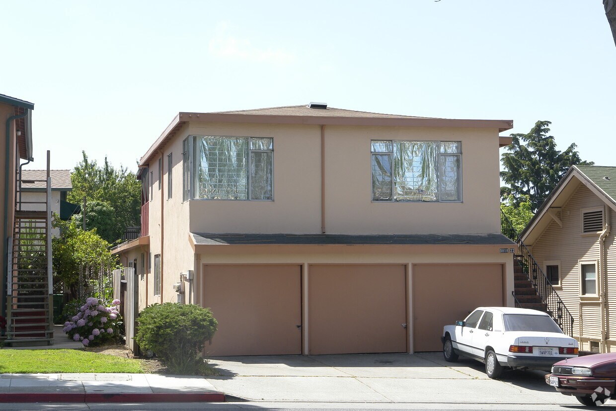 Primary Photo - 3818-3822 35th Ave