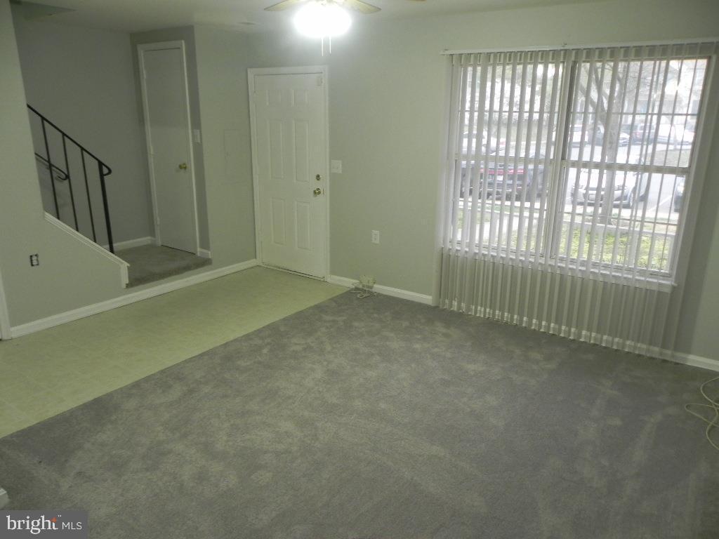 Primary Photo - 310 Tumbleweed Pl