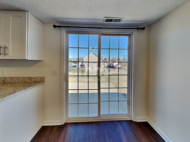 Building Photo - 7460 Maggie Dr