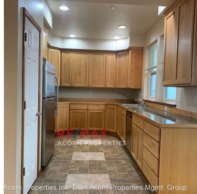 Foto del edificio - 1850 SW Scenic Heights St