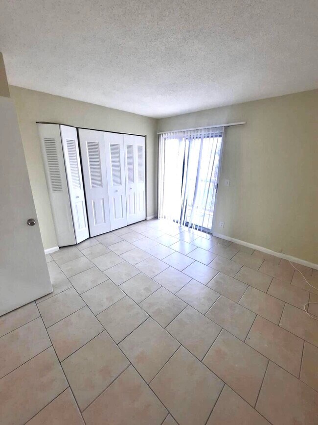 1500 N Congress Ave Unit A205, West Palm Beach, FL 33401 Condo for