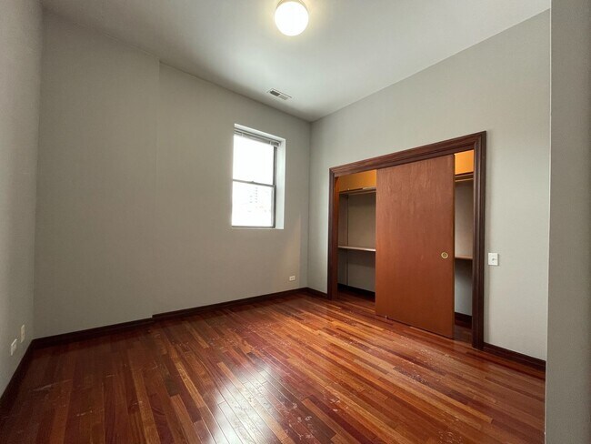 Building Photo - 641 W Grand Ave