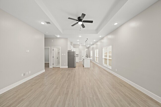 Building Photo - 507 Carl St