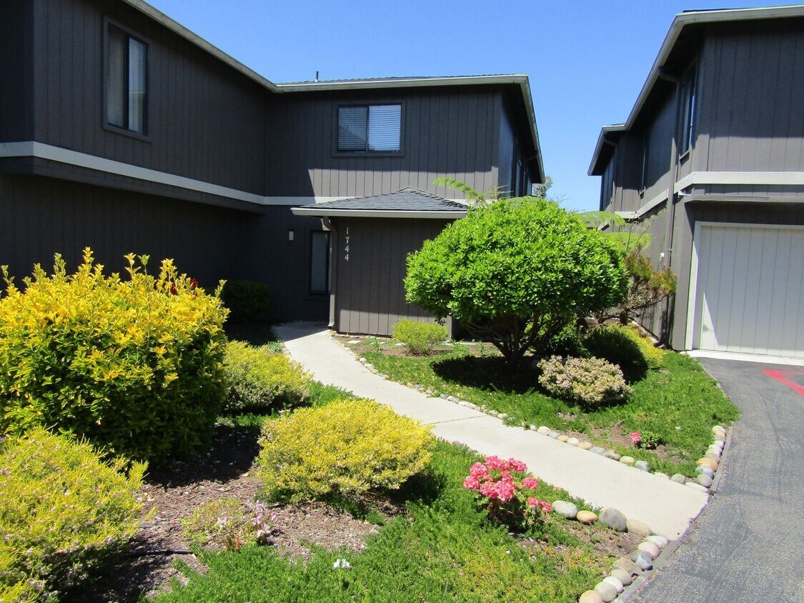 1744 Longbranch Ave, Grover Beach, CA 93433 House Rental in Grover