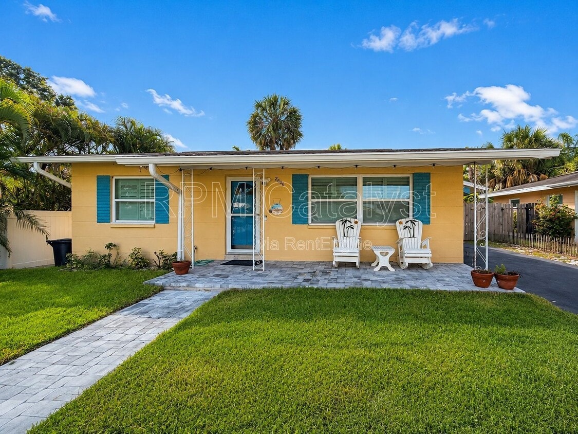 Photo - 2806 46th Street South