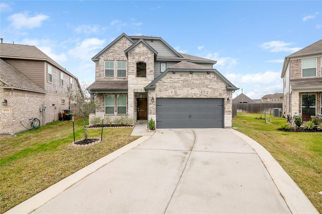 Primary Photo - 16320 Olive Sparrow Dr