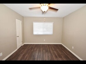 Building Photo - 4166 Fourth Ave