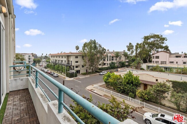 Foto del edificio - 12773 Caswell Ave