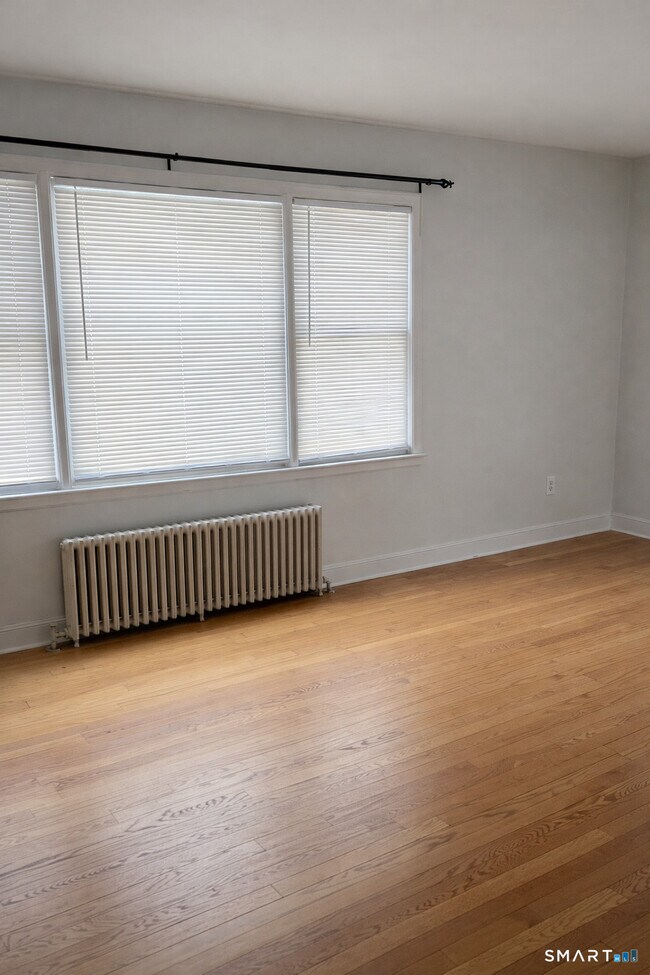 Foto del edificio - 53 Nordstrand Ave