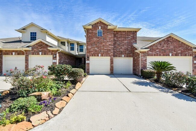 Building Photo - 8527 Willow Loch Dr