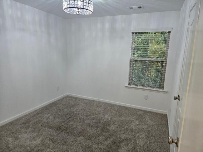 Building Photo - 5535 Fairhaven Pl