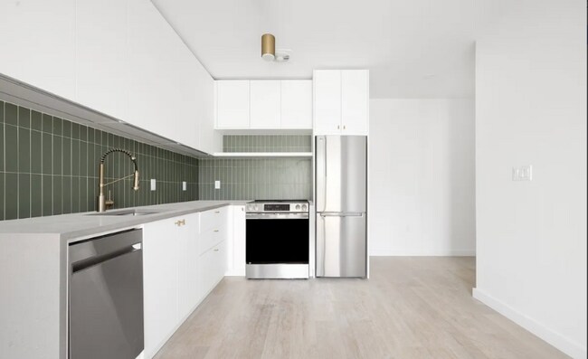 Foto del edificio - 527 Grand Ave