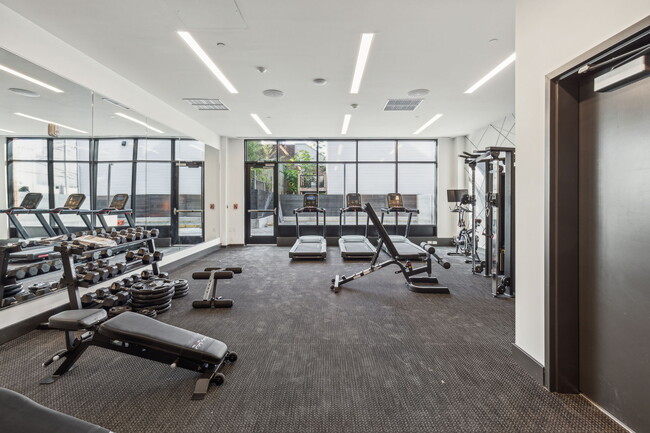 Photo - The Frankford Grand Apartments