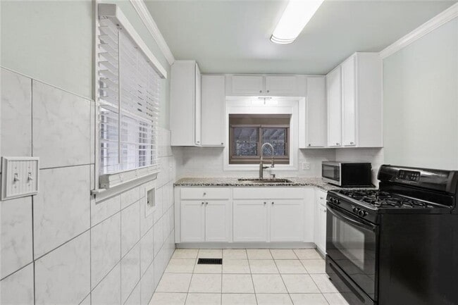 Foto del edificio - 2120 Meadowbrook Ln SE