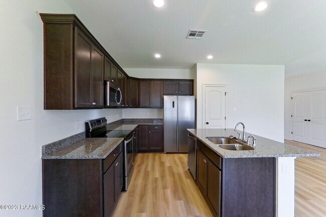 Foto del edificio - 203 Foggy Ln