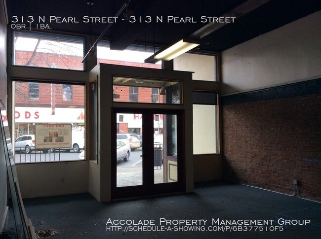 Building Photo - 313 N Pearl St
