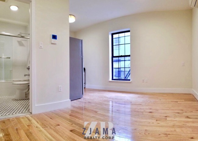 Foto del edificio - 338 Clifton Pl