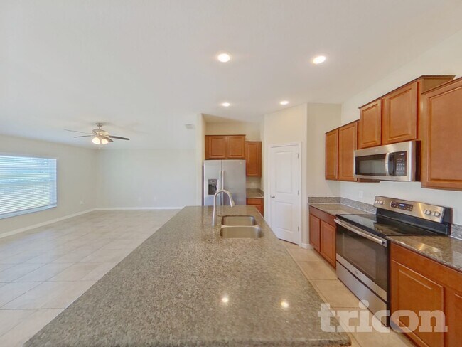 Building Photo - 1616 Broad Winged Hawk Dr